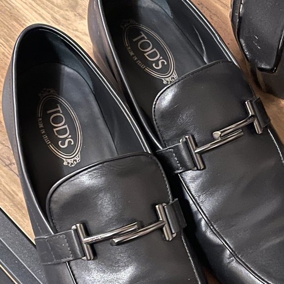 (Pre-owned) Tod\'s T-bar Loafers